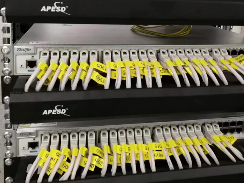 A cable identification example with labeled network connections